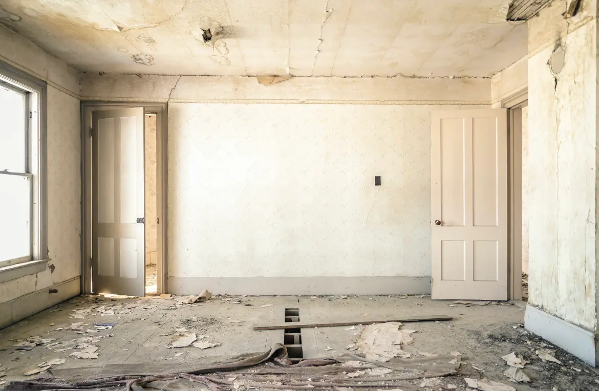 Waste disposal crew managing a cleanout project in Kapolei